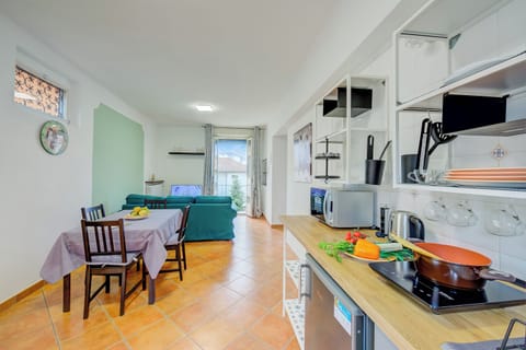 Family Apartment, 2 Bedrooms (Riccardo House Stresa 1 min from Lake) | Interior