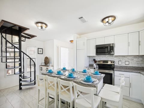 House (3 Bedrooms) | Property amenity