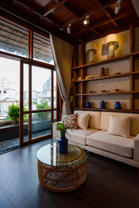 Premium Room | Living area | Smart TV