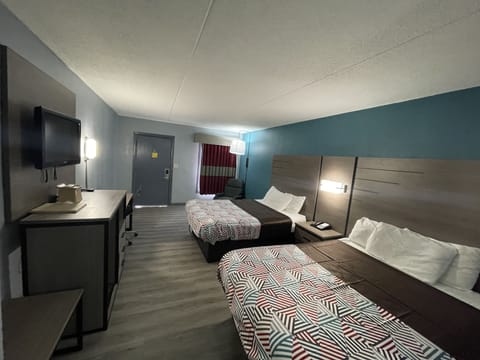 Comfort Room, 2 Queen Beds | Bed sheets
