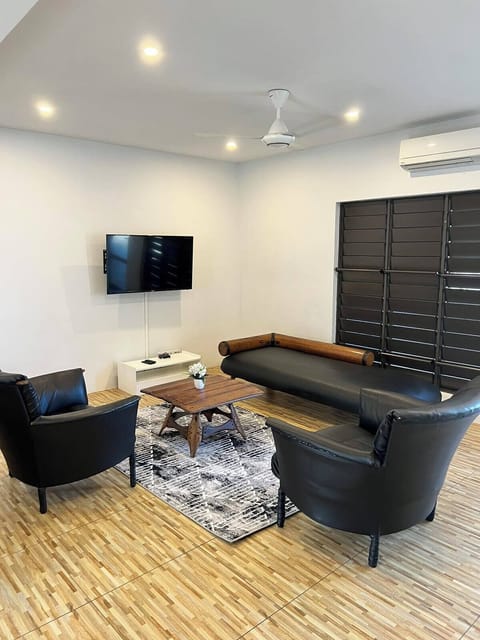 Family Apartment | Living area | Flat-screen TV