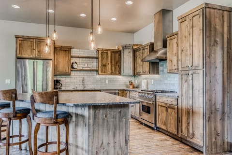 Fully Stocked Kitchen