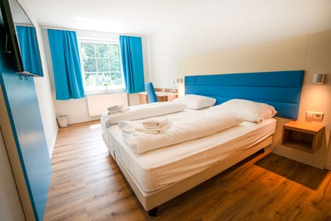 Standard Double Room | Soundproofing, cribs/infant beds, free WiFi, bed sheets