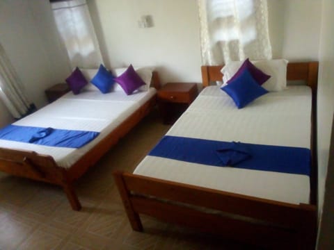 Standard Twin Room, Multiple Beds | Free WiFi, bed sheets