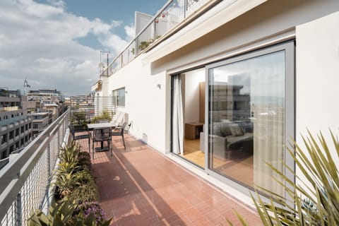 Panoramic Apartment | Terrace/patio