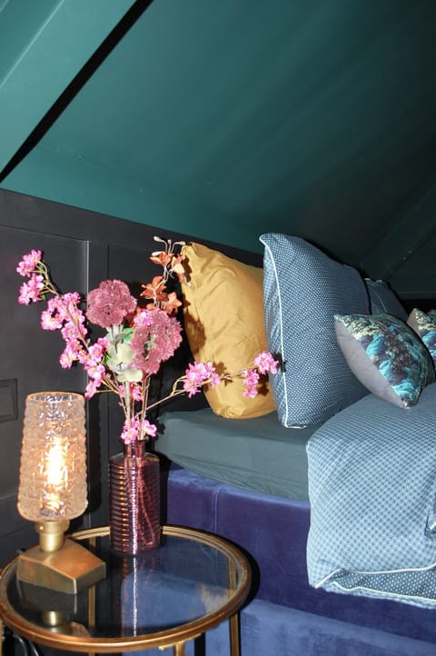 Comfort Suite | Premium bedding, in-room safe, individually decorated