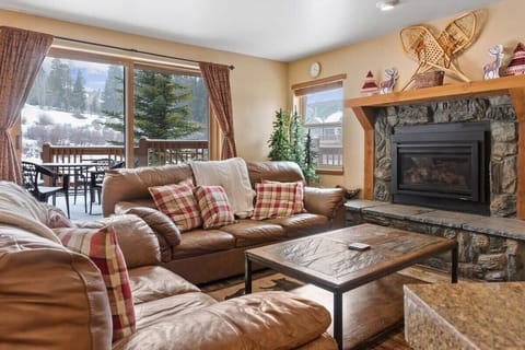 This 2-bedroom condo features rustic charm and an open layout ideal for socializing with loved ones!