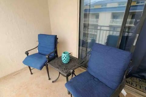 3a2f8c69-772d-48c4-a15b-e8412be95ee1