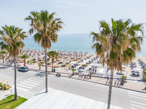 Beach nearby, sun loungers, beach umbrellas, beach towels