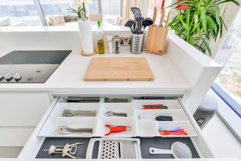 Luxury Apartment, 2 Bedrooms, Balcony, Sea View | Private kitchen | Full-size fridge, microwave, oven, dishwasher