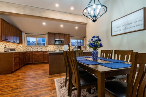 The dining table has seating for 6