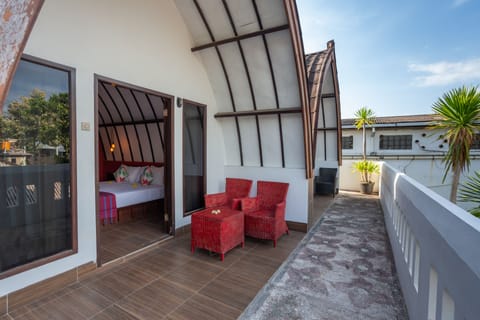 Signature Double Room, 1 King Bed | Terrace/patio