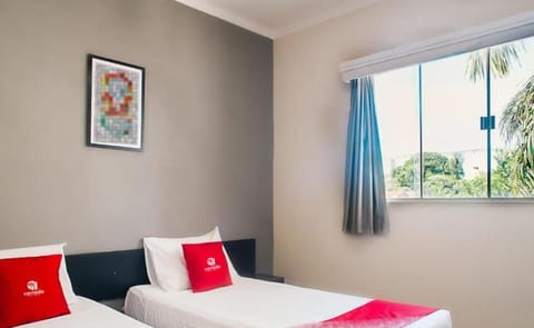 Standard Twin Room | Minibar, desk, free WiFi, bed sheets