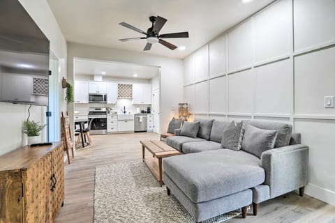 House (2 Bedrooms) | Interior