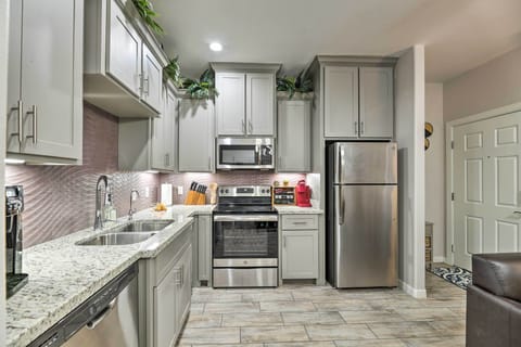 Apartment (1 Bedroom) | Private kitchen | Microwave, oven, stovetop, dishwasher