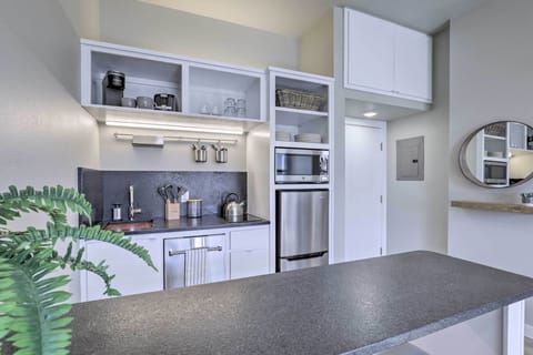 Apartment (1 Bedroom) | Private kitchen | Microwave, oven, stovetop, dishwasher