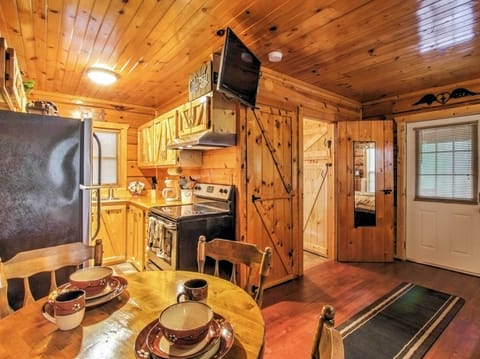 Apartment (0 Bedroom) | Interior