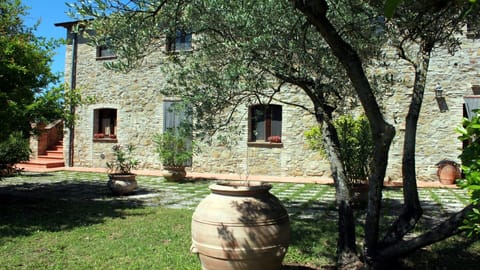 Elite Apartment | Terrace/patio