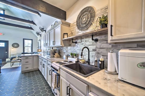 House (1 Bedroom) | Interior