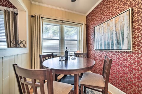 Cottage (2 Bedrooms) | Interior