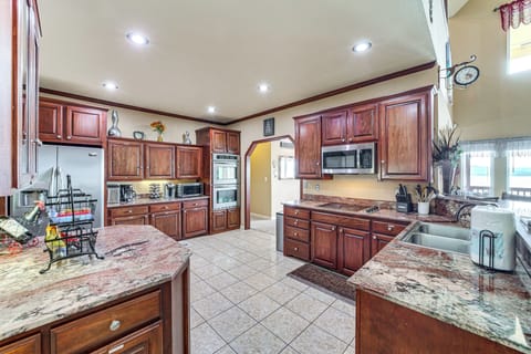 House (Multiple Bedrooms) | Interior