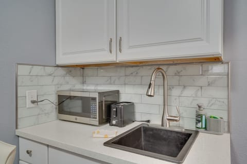 House (1 Bedroom) | Interior