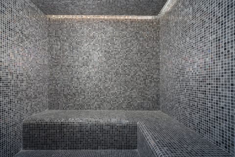 Steam room 