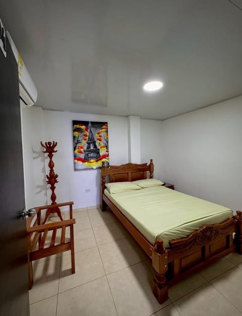Basic Single Room | Free WiFi, bed sheets