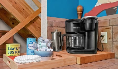 Drip and K-cup coffee maker