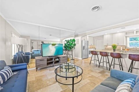 Villa | 3 bedrooms, Internet