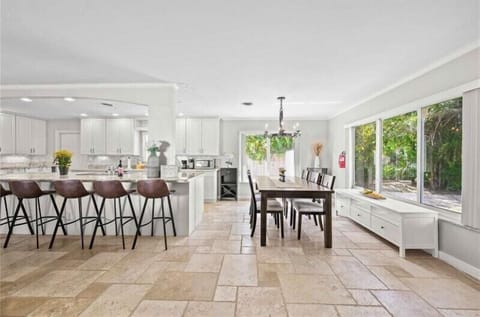 Villa | 3 bedrooms, Internet