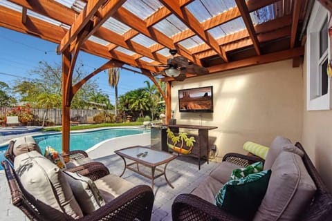 Villa | 3 bedrooms, Internet