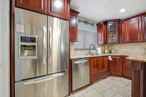 Villa | 3 bedrooms, Internet