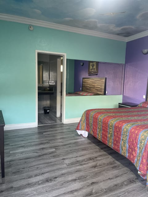 40-inch flat-screen TV with satellite channels, TV