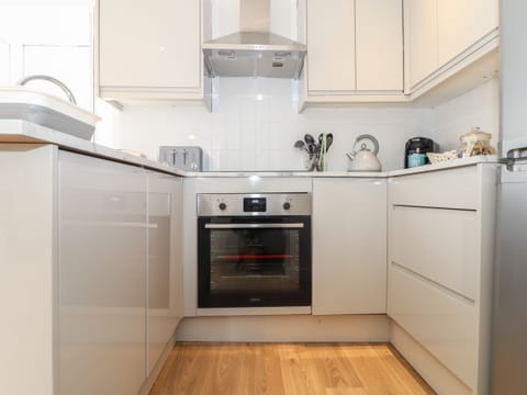 Fridge, dishwasher, electric kettle, toaster