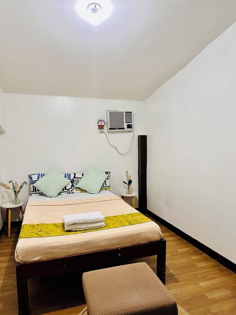 Basic Double or Twin Room | Desk, free WiFi, bed sheets