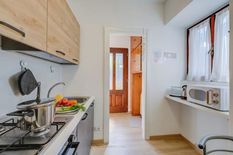 Family Apartment, 1 Bedroom, Lakeside (Red House Terrace Private Beach) | Private kitchen | Fridge, microwave, oven, stovetop