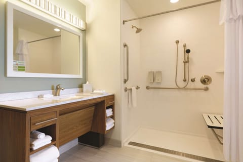 Premium Suite, 1 King Bed, Accessible, Non Smoking (Mobility, Roll-in Shower) | Bathroom shower
