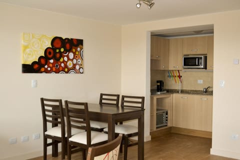 Apartment, 1 Bedroom | Private kitchen | Full-size fridge, microwave, oven, stovetop