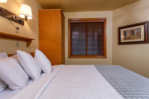 Deluxe Room | 1 bedroom, pillowtop beds, individually decorated, iron/ironing board