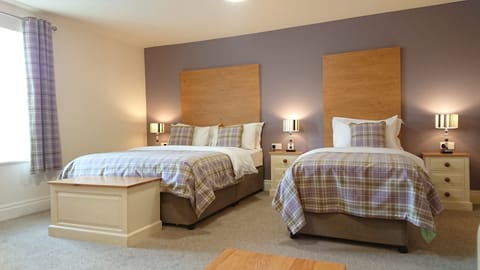 Classic Twin Room, 2 Twin Beds | Premium bedding, individually decorated, desk, free WiFi