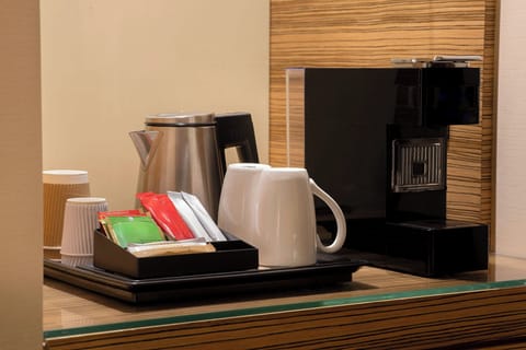 Pillowtop beds, minibar, in-room safe, desk