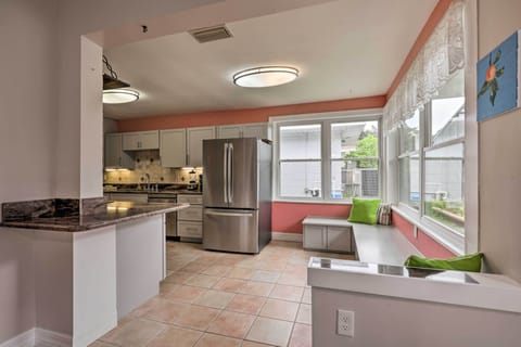 House (3 Bedrooms) | Private kitchen | Microwave, oven, stovetop, dishwasher