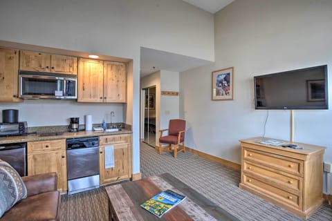 Apartment (0 Bedroom) | Interior