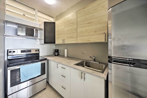 Apartment (1 Bedroom) | Private kitchen | Microwave, oven, stovetop, dishwasher