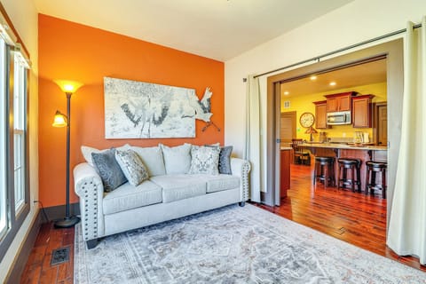 House (2 Bedrooms) | Interior