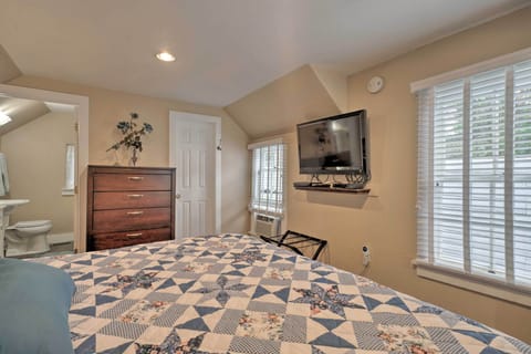 House (1 Bedroom) | Interior