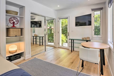 Apartment (0 Bedroom) | Interior