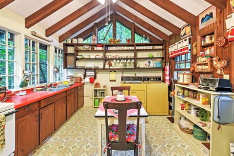 Cottage (2 Bedrooms) | Interior