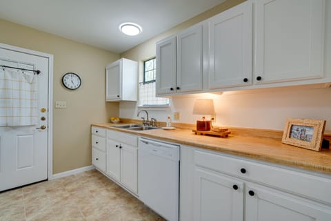 Apartment (1 Bedroom) | Interior